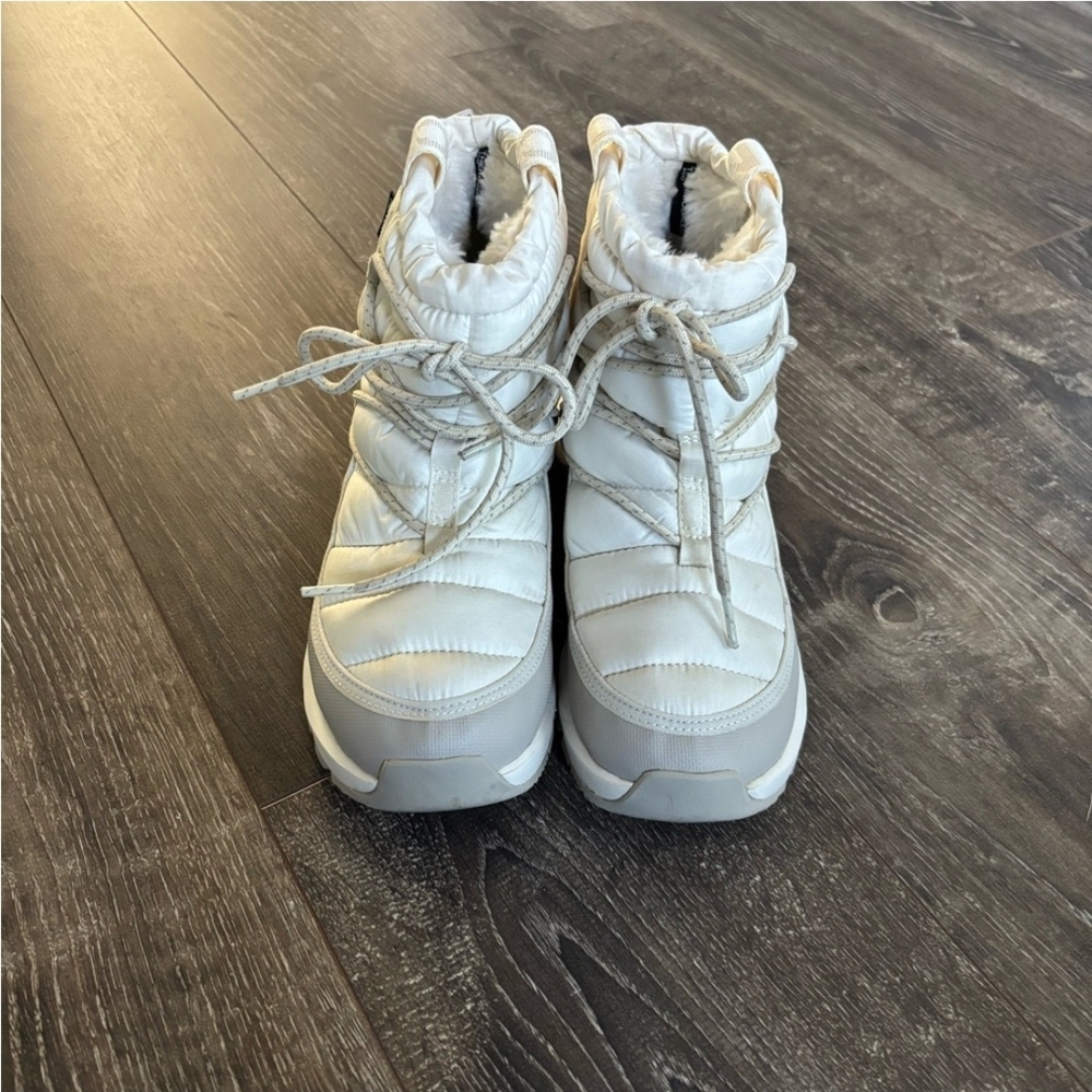 The North Face Women's White Winter Boots